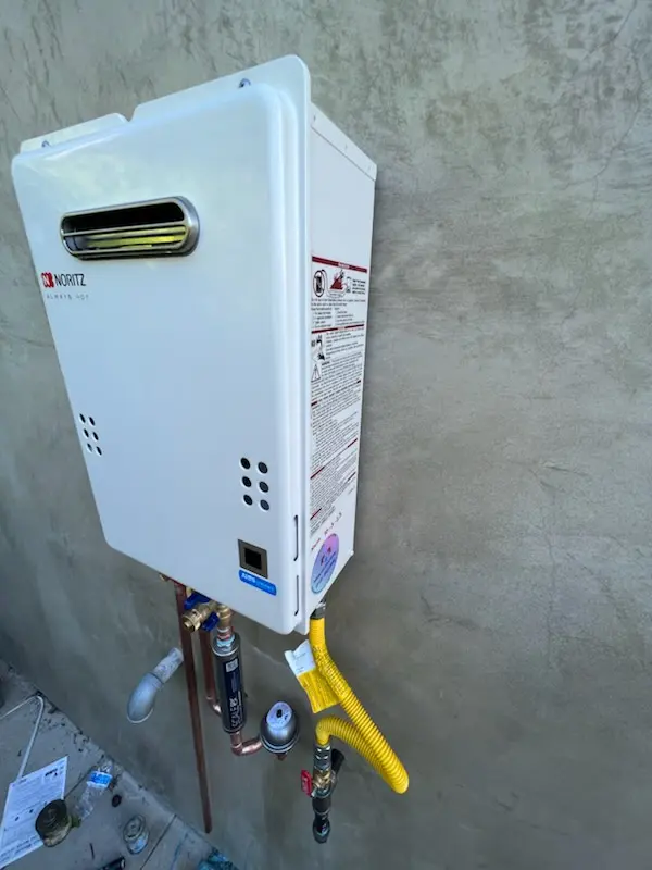 Tankless water heater installation for Glen Roy homes